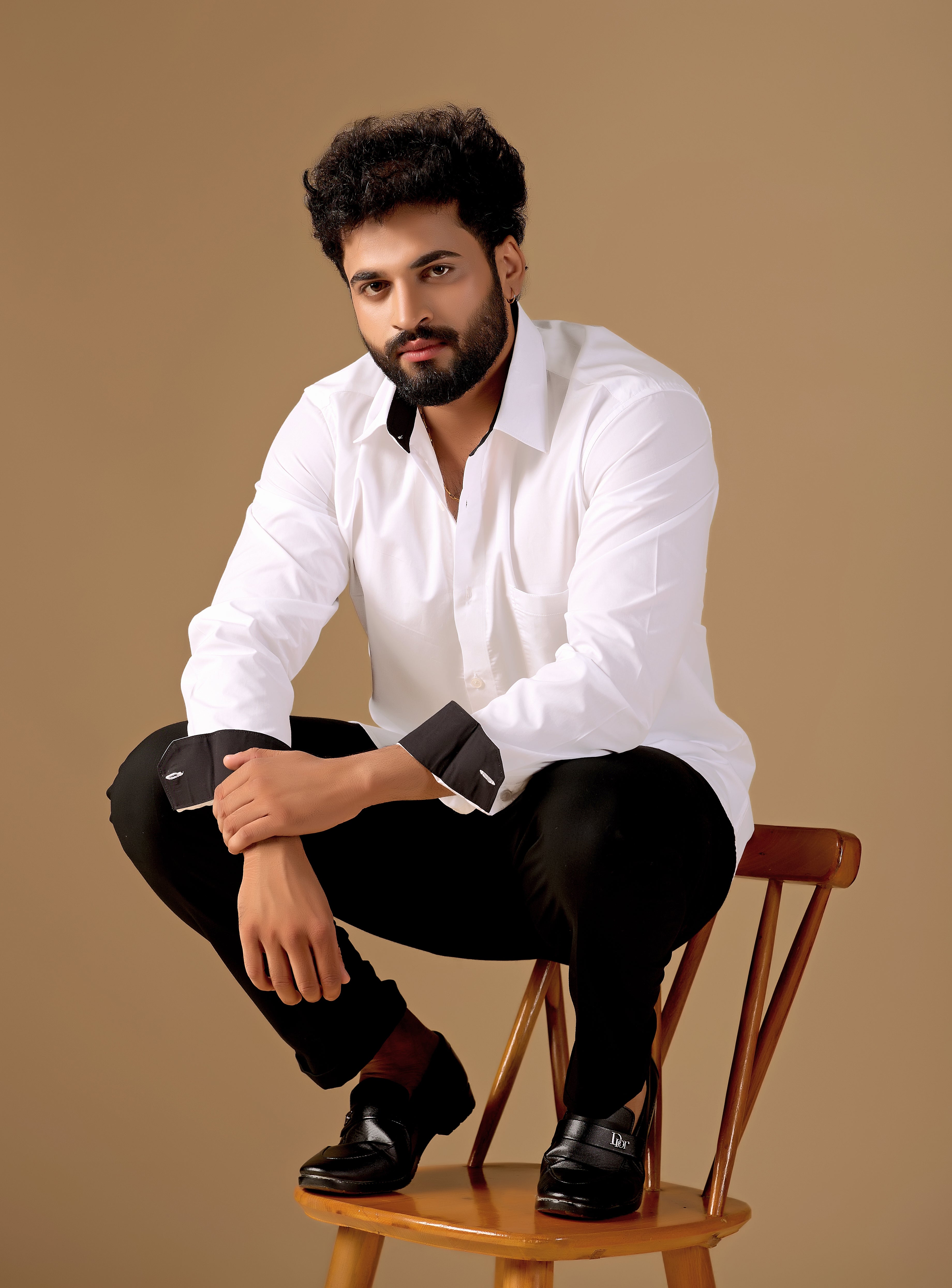 Men White Solid Supima Cotton Shirt with Black Contrast Detail